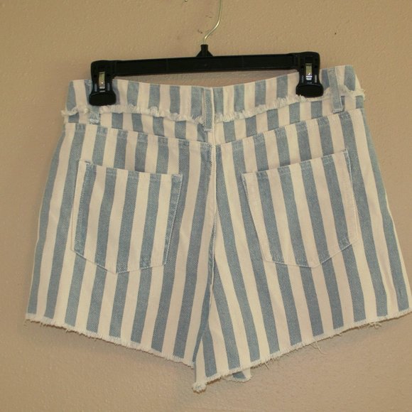 Toast Jeans Stripe fray shorts medium - Picture 2 of 2